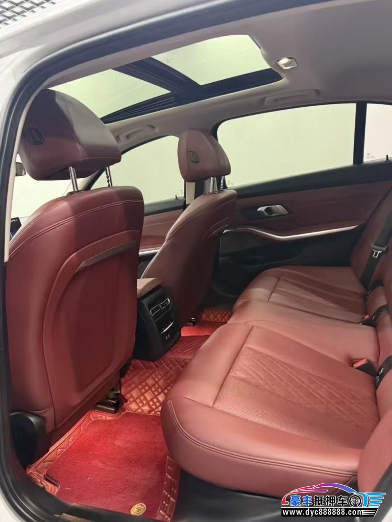 24年宝马3系轿车抵押车出售