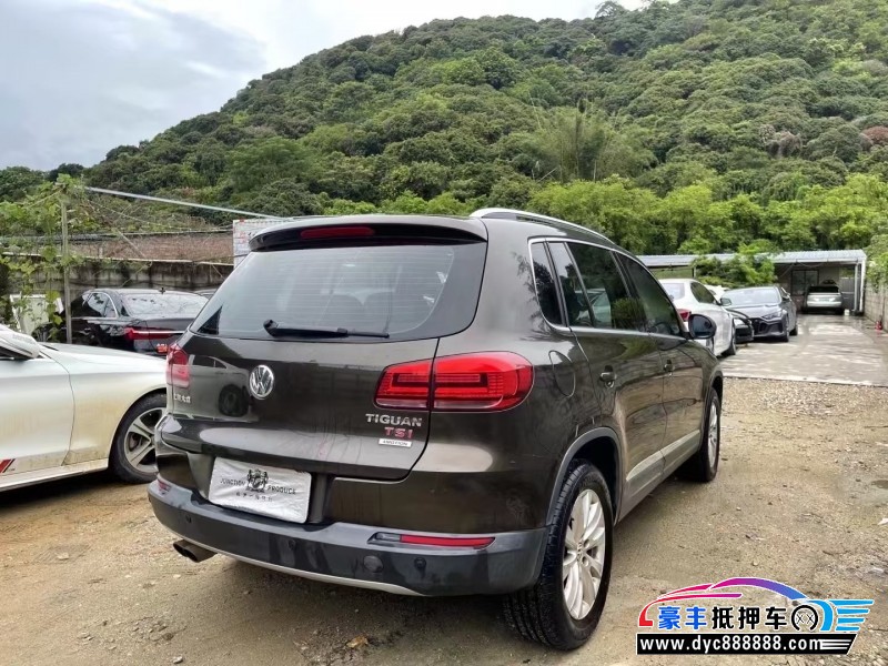 13年大众途观轿车抵押车出售