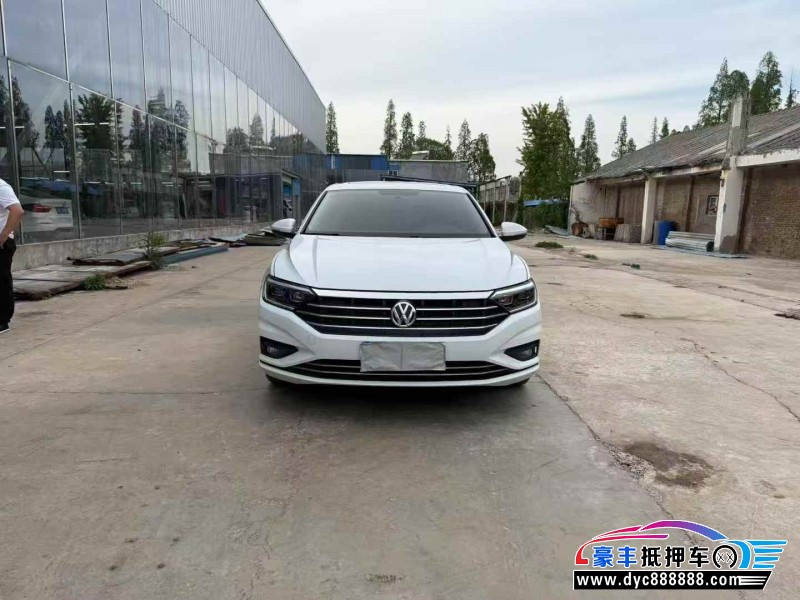 21年大众速腾轿车抵押车出售