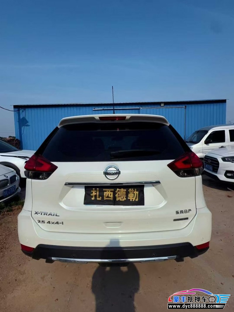 20年日产奇骏轿车抵押车出售