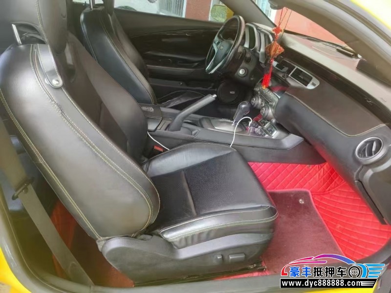 13年雪佛兰科迈罗轿车抵押车出售