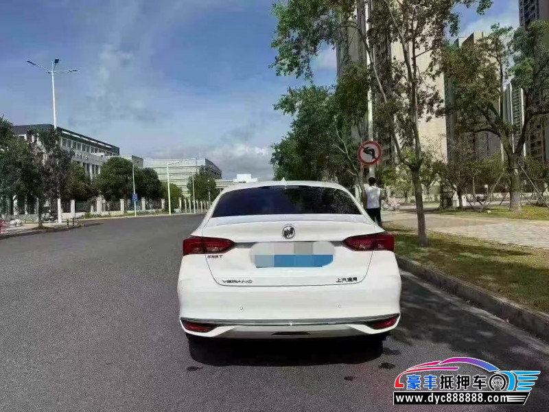 22年别克威朗轿车抵押车出售