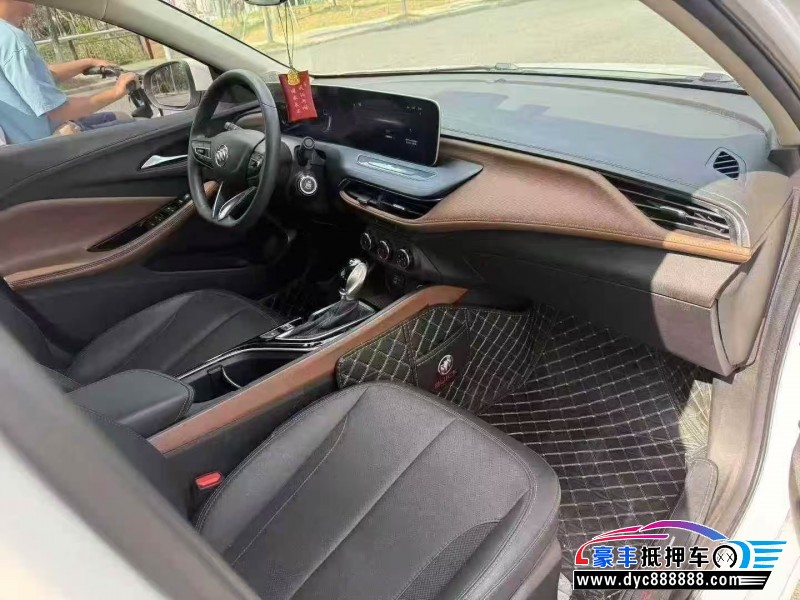 22年别克威朗轿车抵押车出售