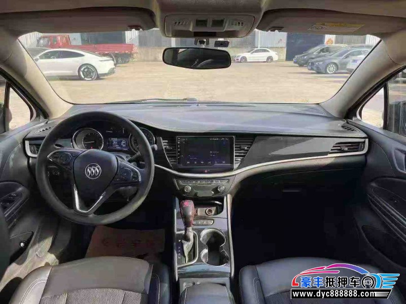 17年别克威朗轿车抵押车出售