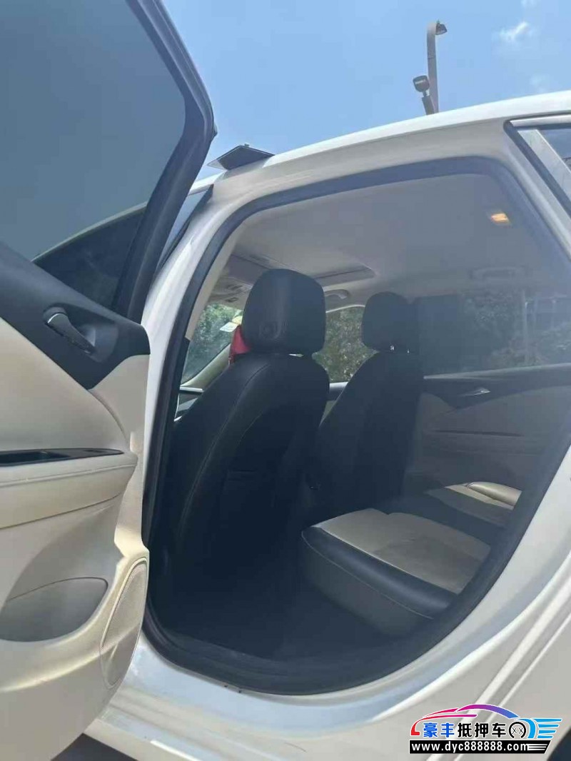 18年别克威朗轿车抵押车出售