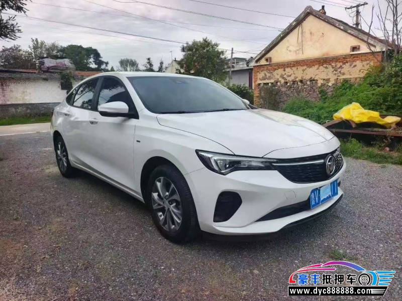 22年别克威朗轿车抵押车出售