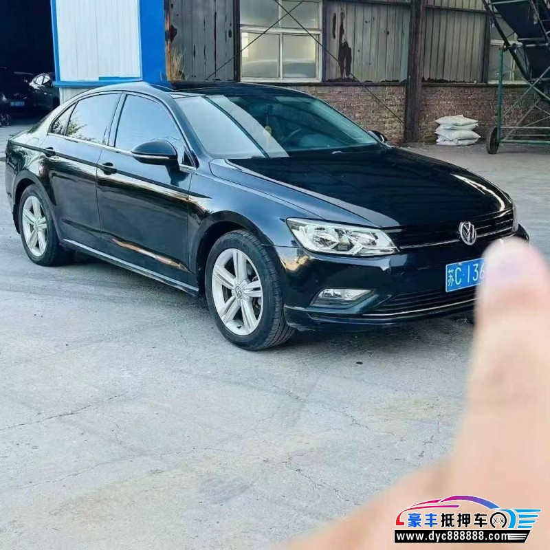 15年大众凌渡轿车抵押车出售