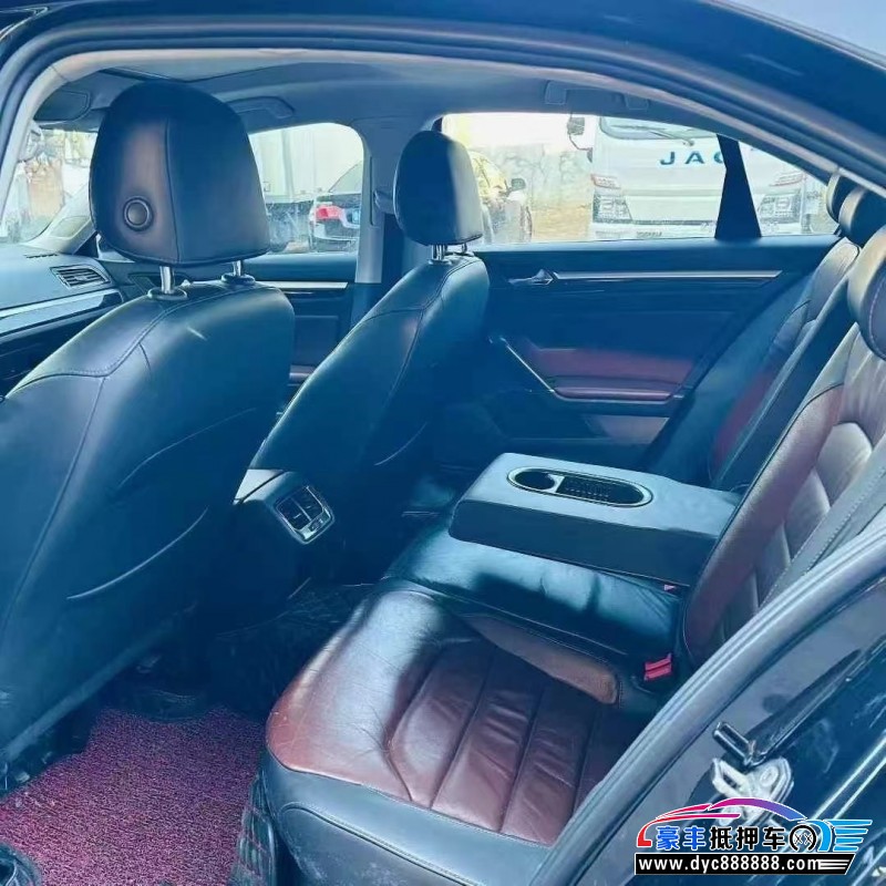 15年大众凌渡轿车抵押车出售