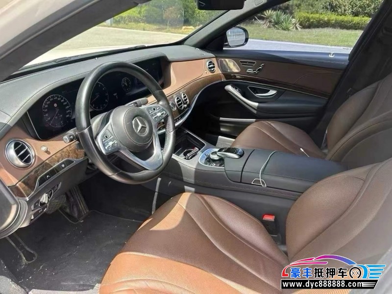 18年奔驰S轿车抵押车出售