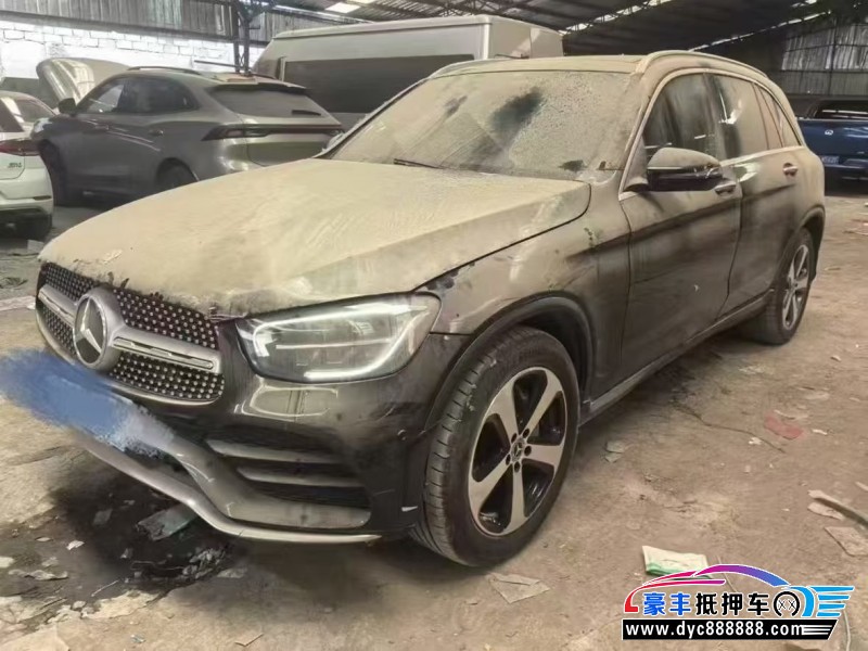 22年奔驰GLCSUV抵押车出售