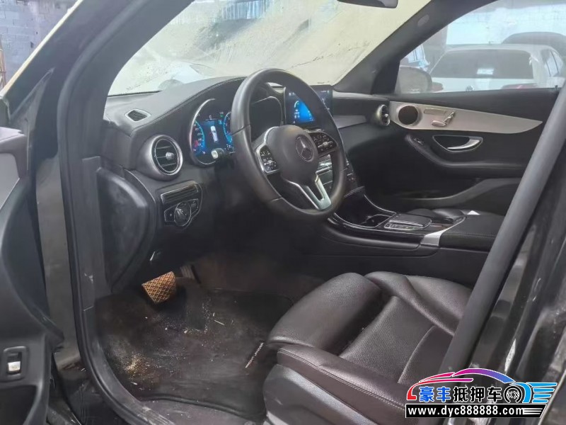 22年奔驰GLCSUV抵押车出售