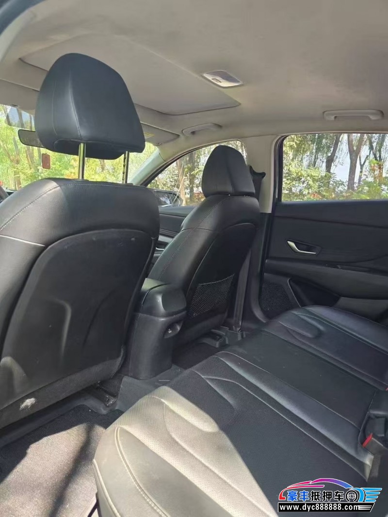 21年现代伊兰特轿车抵押车出售