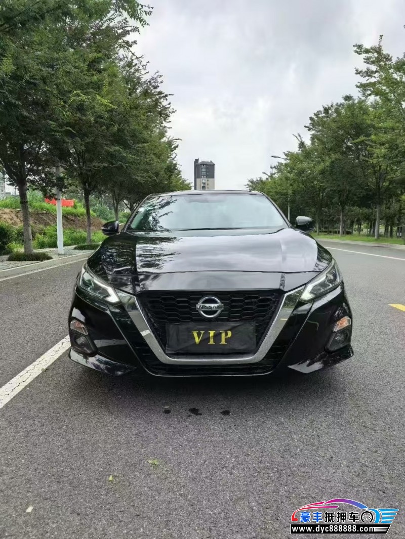 21年日产天籁轿车抵押车出售