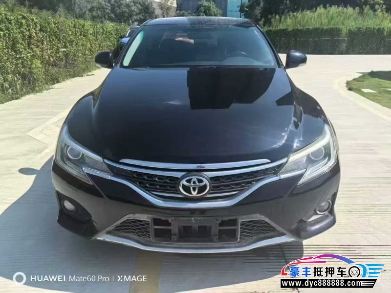 13年丰田锐志轿车抵押车出售