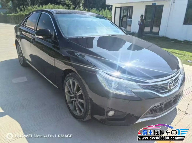 13年丰田锐志轿车抵押车出售