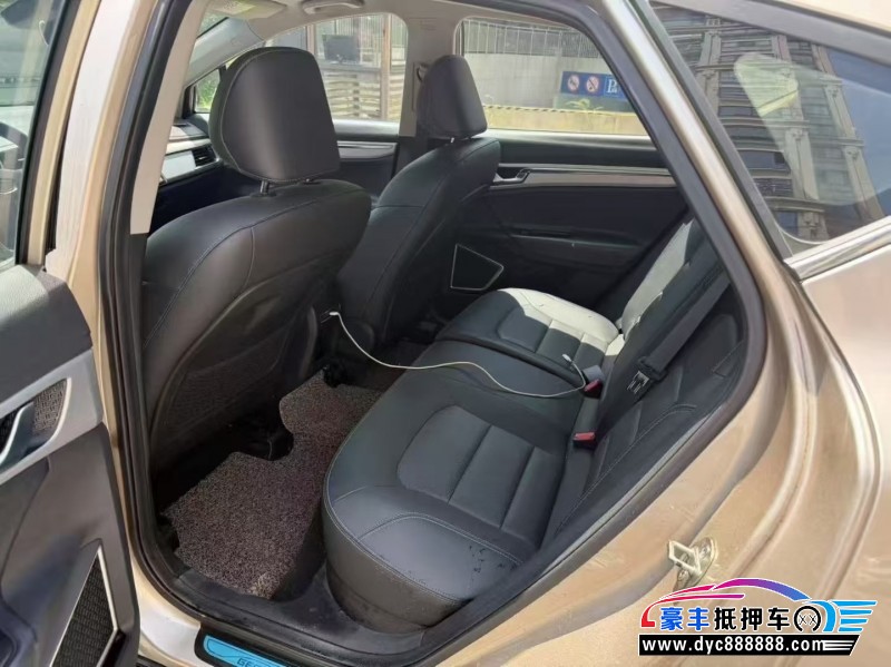 19年吉利帝豪轿车抵押车出售