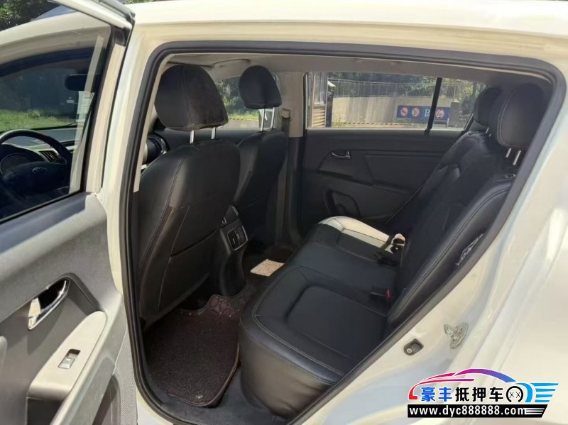 16年起亚智跑SUV抵押车出售