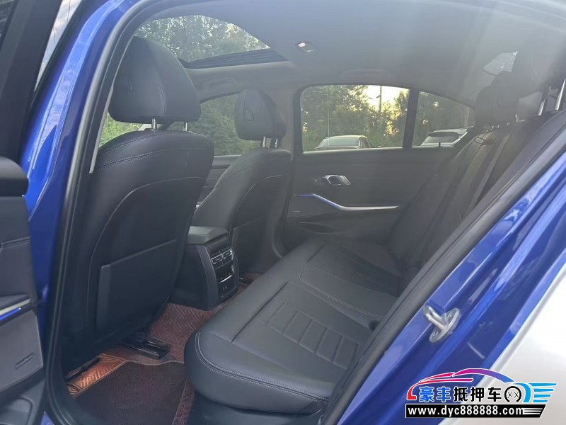 20年宝马3系轿车抵押车出售