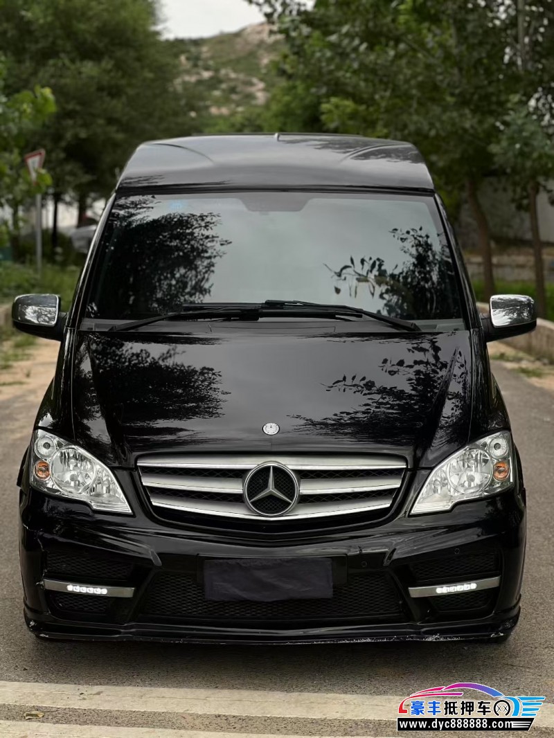 16年奔驰威霆轿车抵押车出售