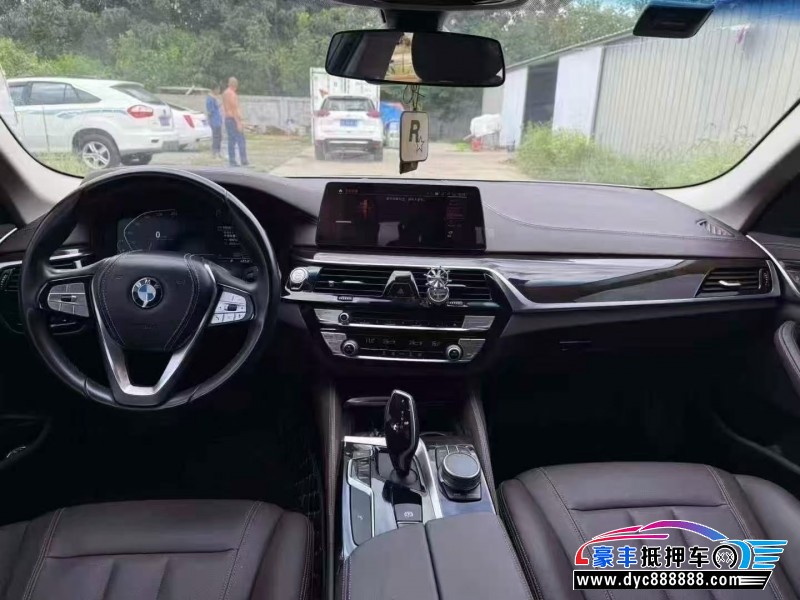 20年宝马5系轿车抵押车出售