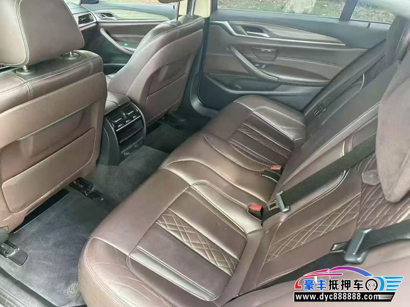 19年宝马5系轿车抵押车出售