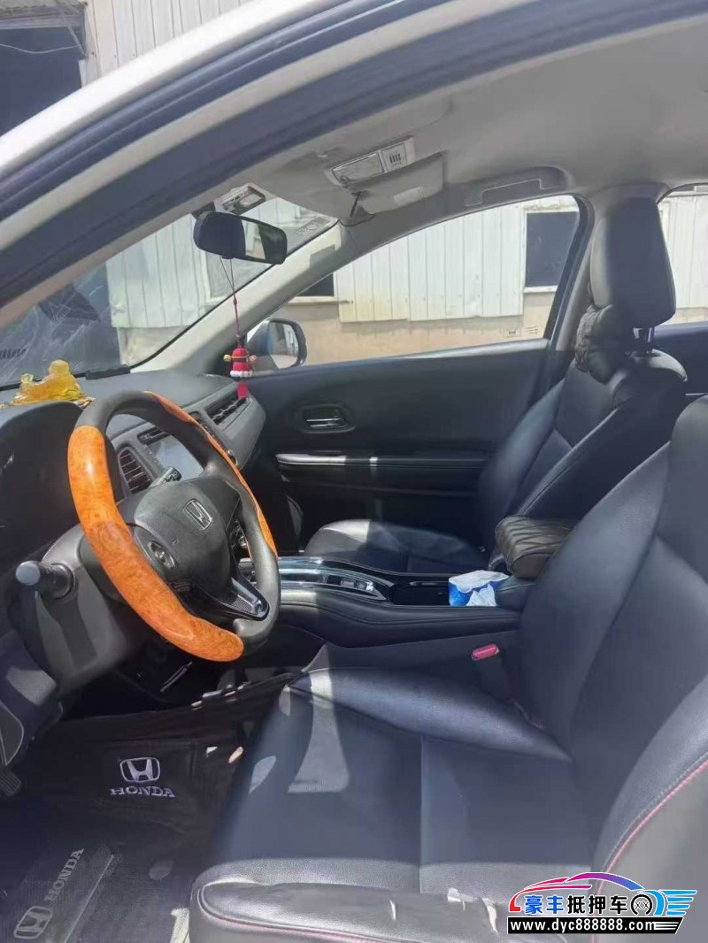 15年本田缤智轿车抵押车出售
