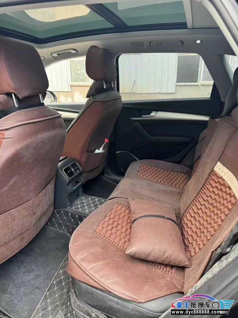 20年奥迪Q5轿车抵押车出售