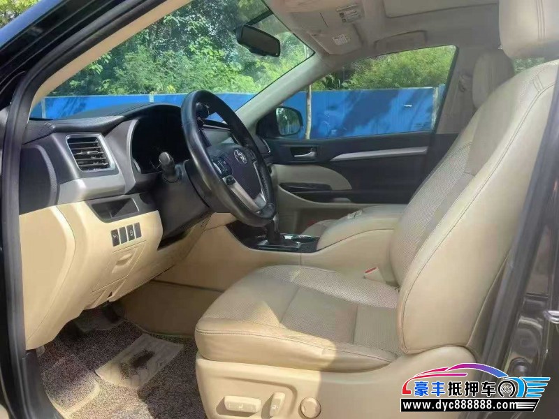 17年丰田汉兰达轿车抵押车出售