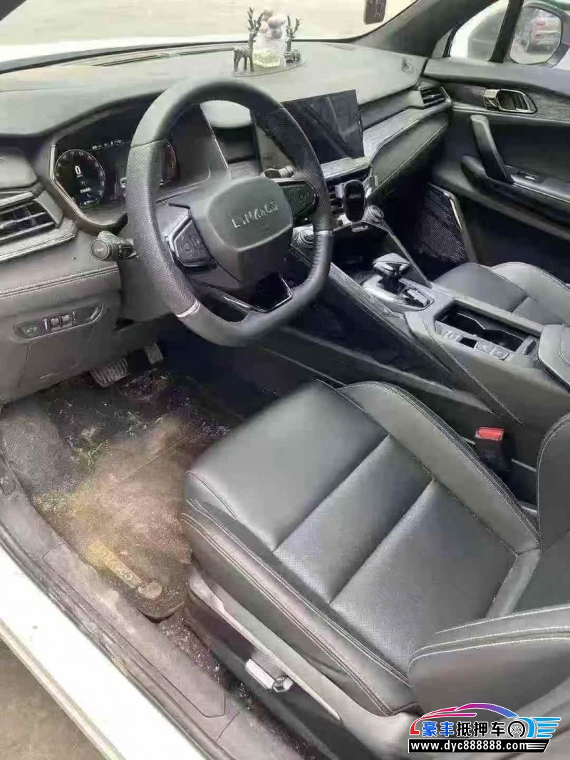 22年领克06轿车抵押车出售