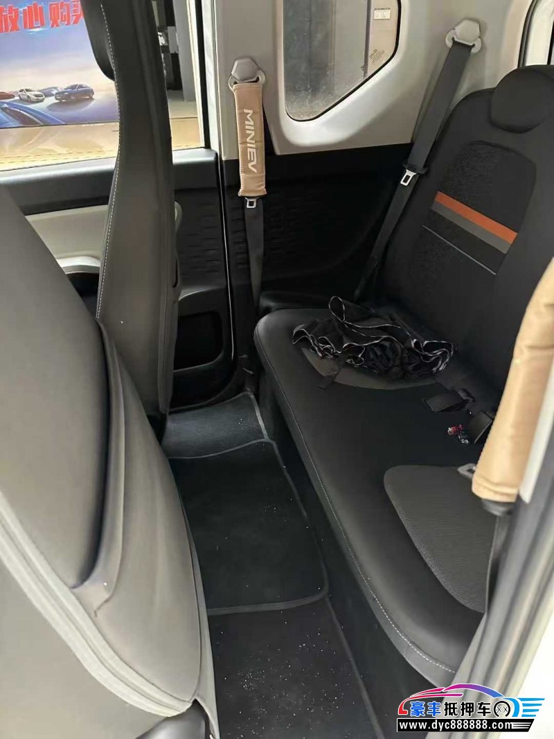 23年五菱汽车迷你轿车抵押车出售