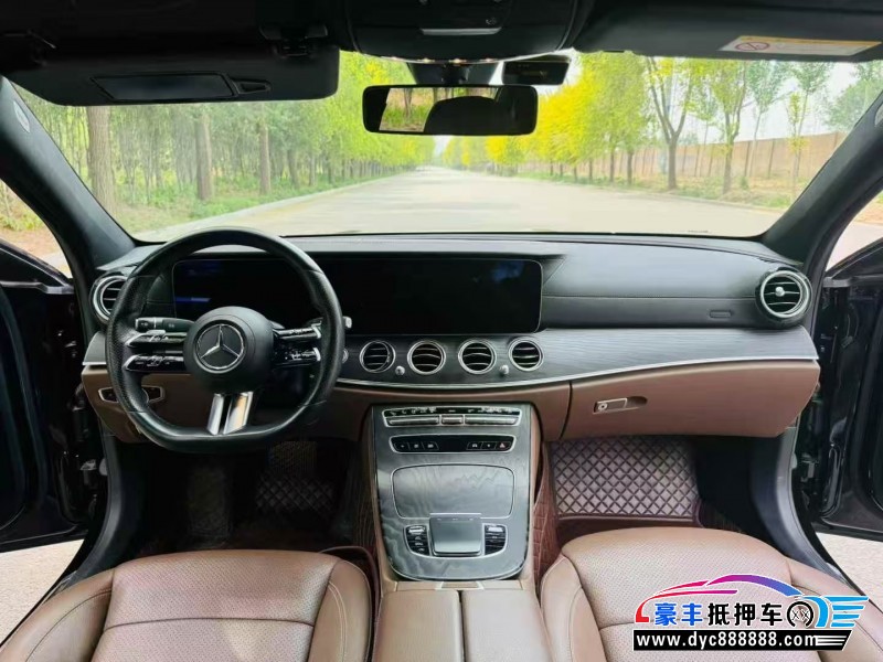 20年奔驰E轿车抵押车出售