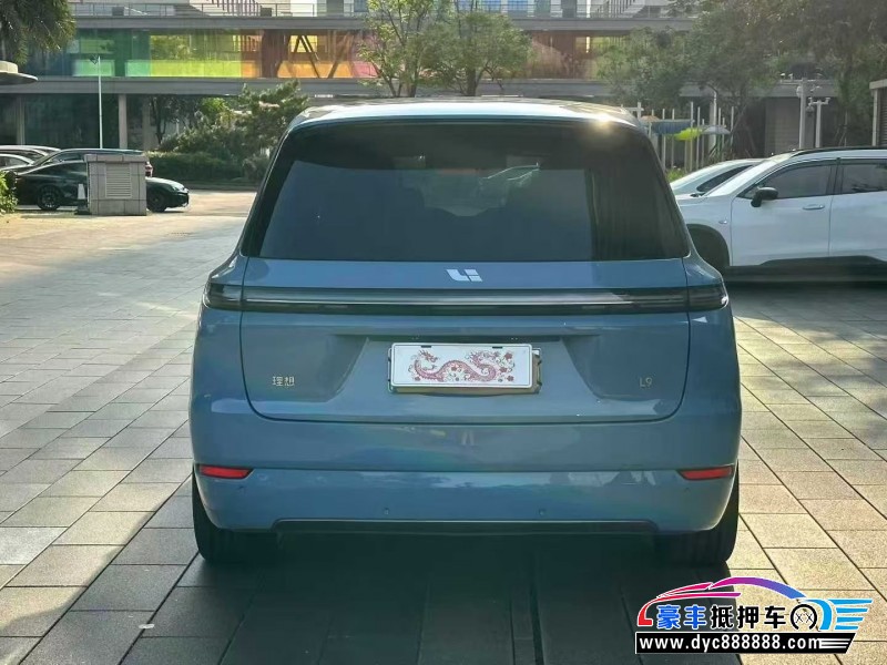 23年理想L9轿车抵押车出售