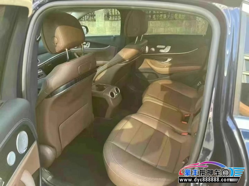 20年奔驰E轿车抵押车出售