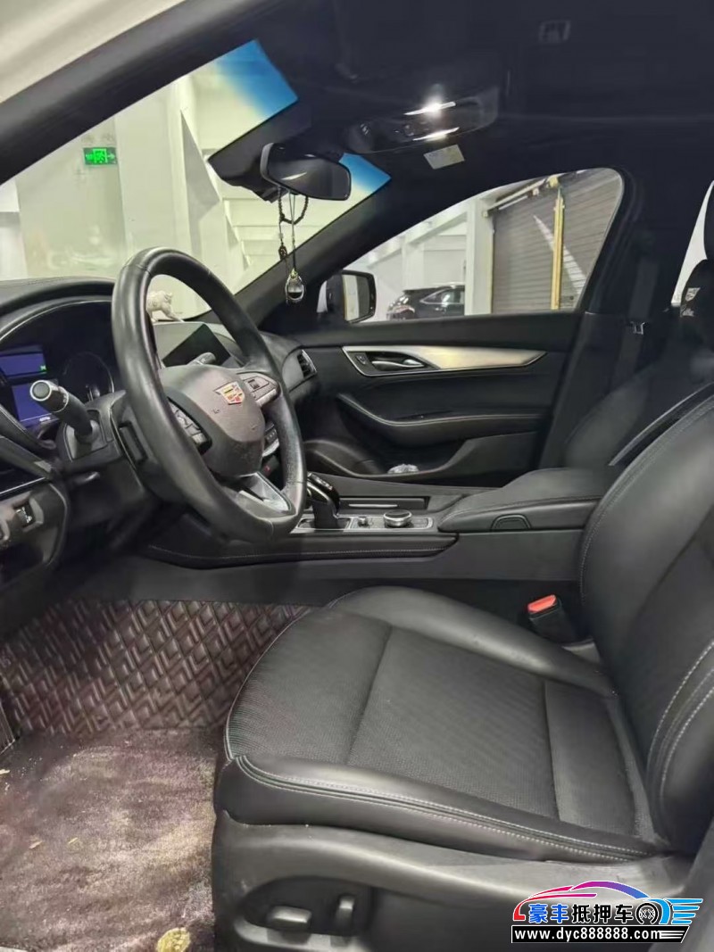 21年凯迪拉克CT5轿车抵押车出售