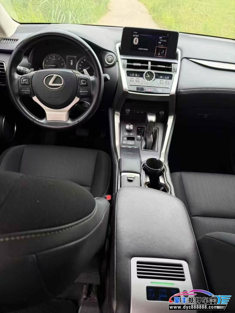 20年雷克萨斯NX轿车抵押车出售