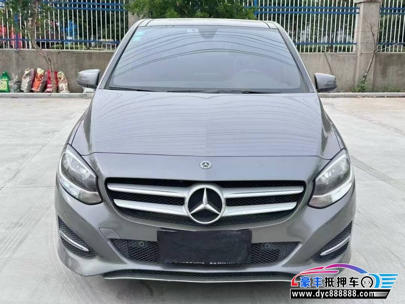 19年奔驰B轿车抵押车出售