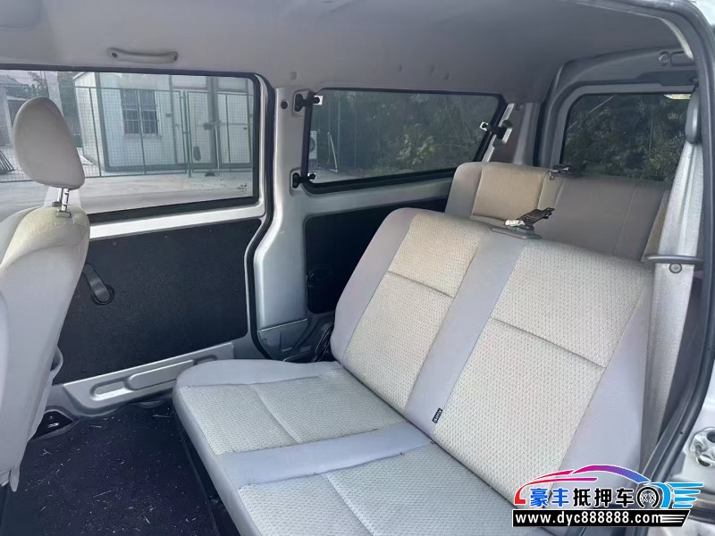 23年金杯海狮轿车抵押车出售