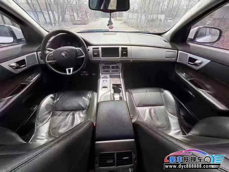 16年捷豹XF轿车抵押车出售