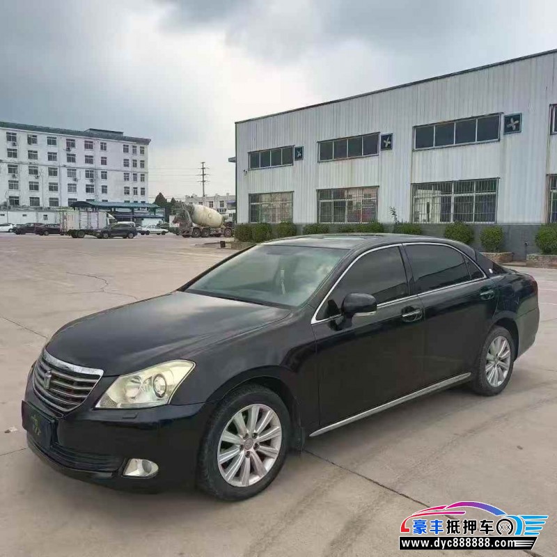 11年丰田皇冠轿车抵押车出售