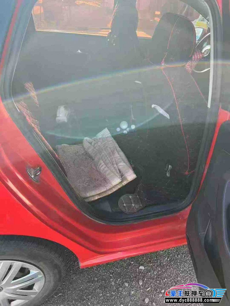 16年大众polo轿车抵押车出售