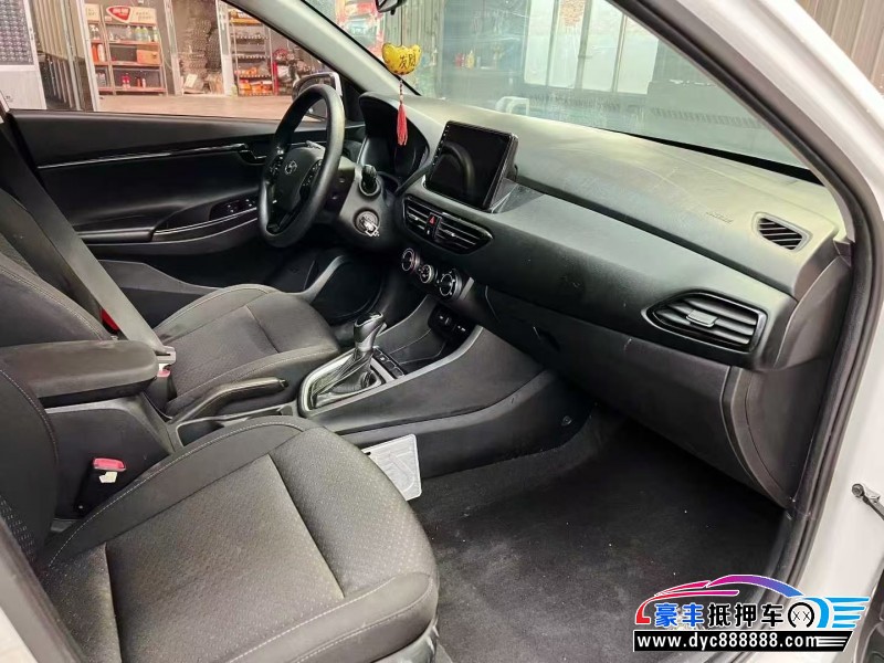 21年现代悦动轿车抵押车出售