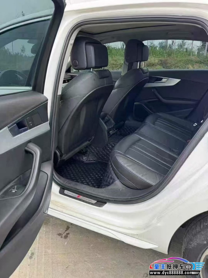 20年奥迪A4L轿车抵押车出售