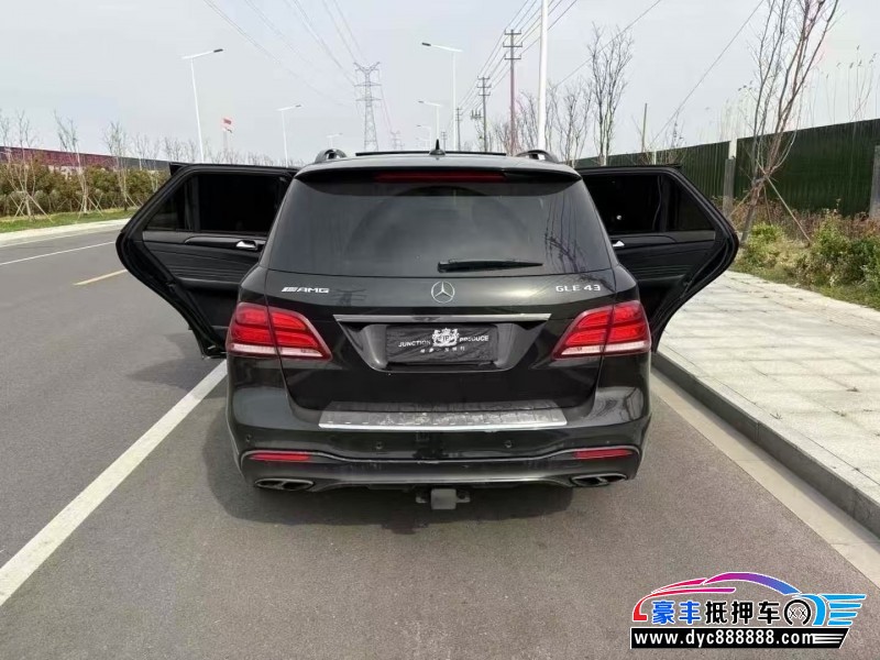 19年奔驰GLE AMG轿车抵押车出售