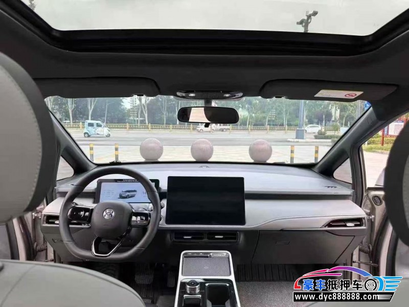 23年合创z03轿车抵押车出售