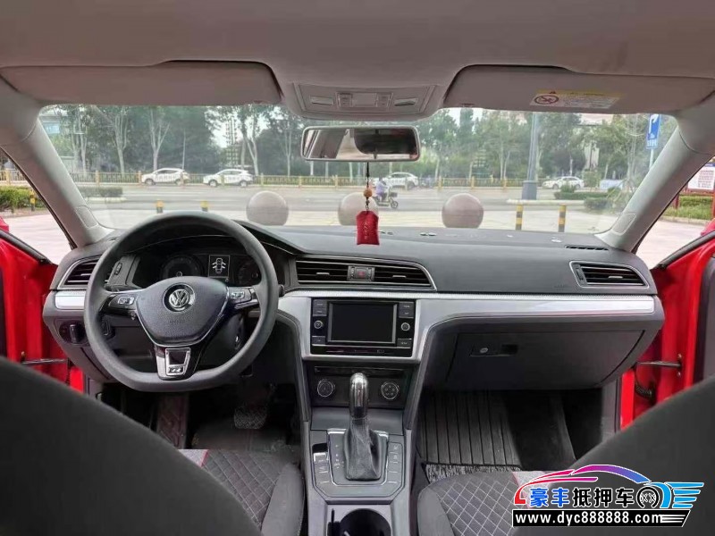 21年大众凌渡轿车抵押车出售