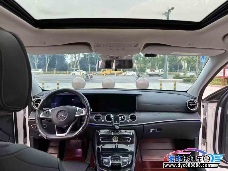 17年奔驰E轿车抵押车出售