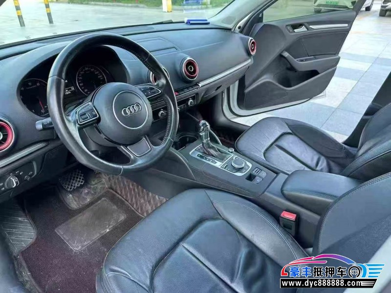 16年奥迪A3轿车抵押车出售