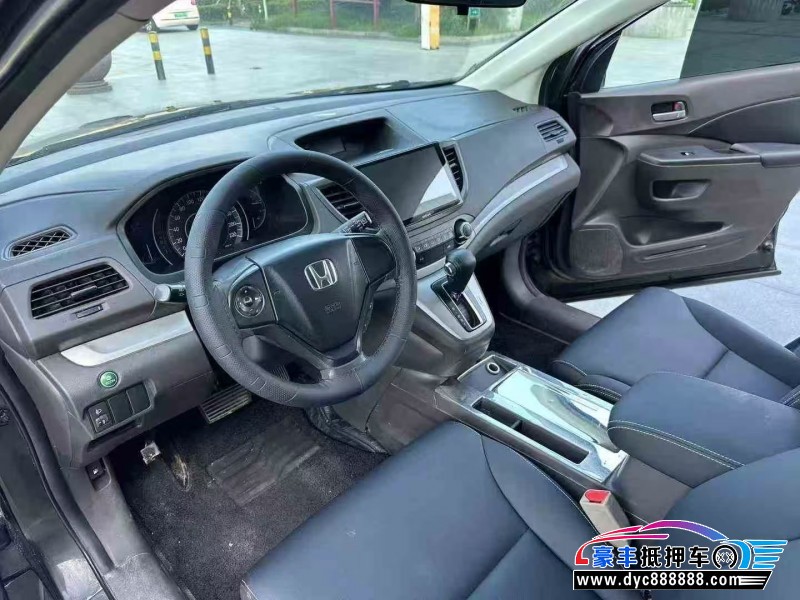 14年本田CR-V轿车抵押车出售