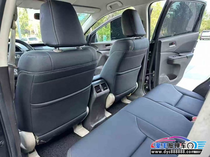 14年本田CR-V轿车抵押车出售