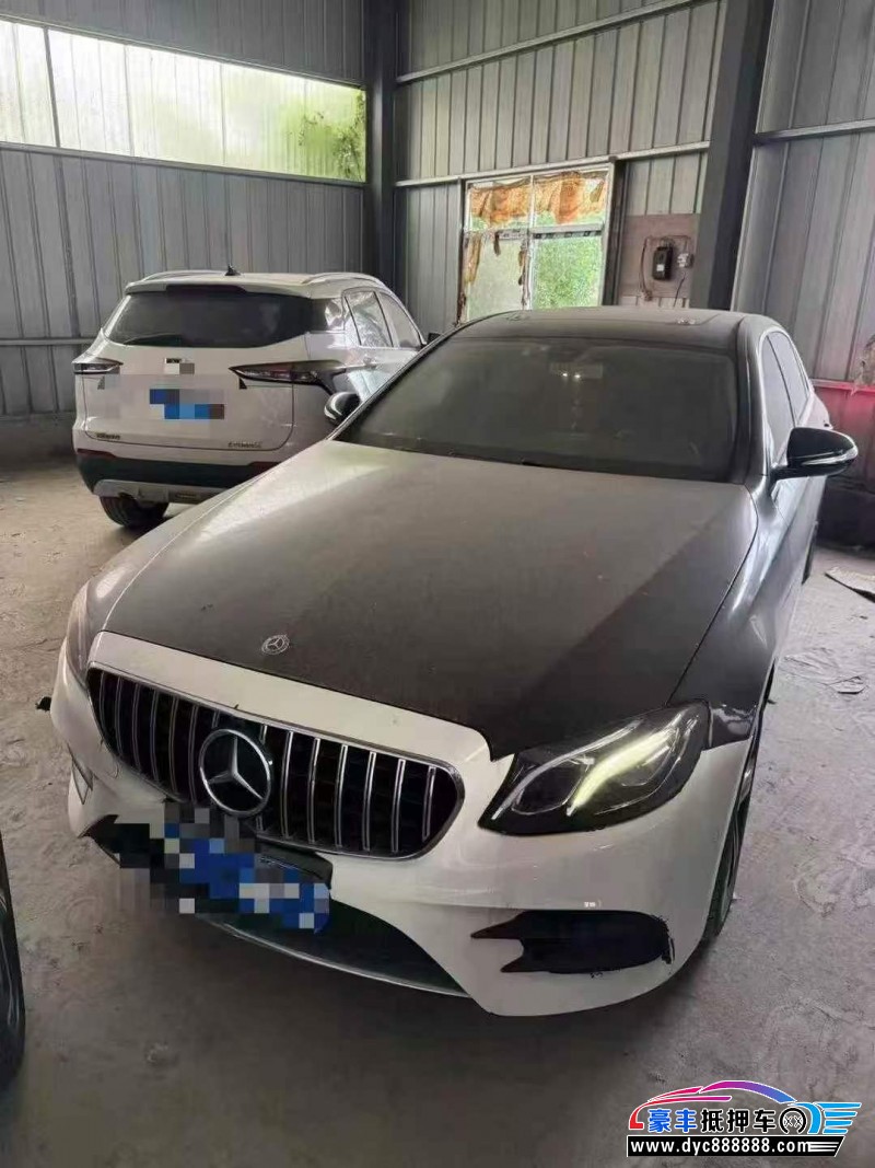 17年奔驰E轿车抵押车出售